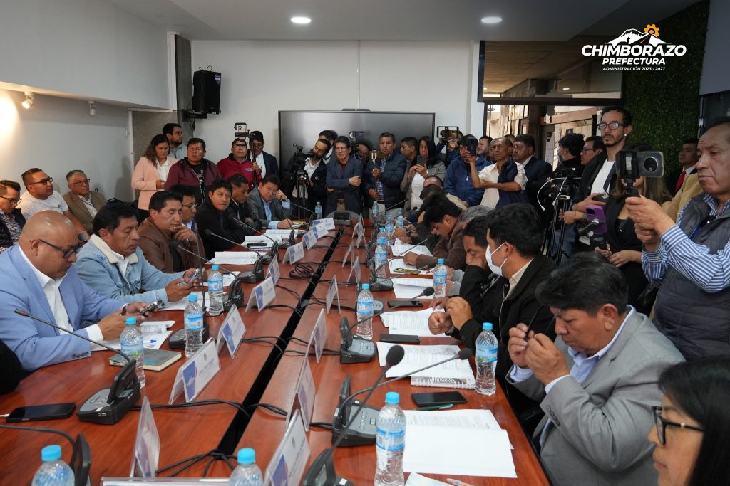Sesión extraordinaria del Consejo Provincial de Chimborazo